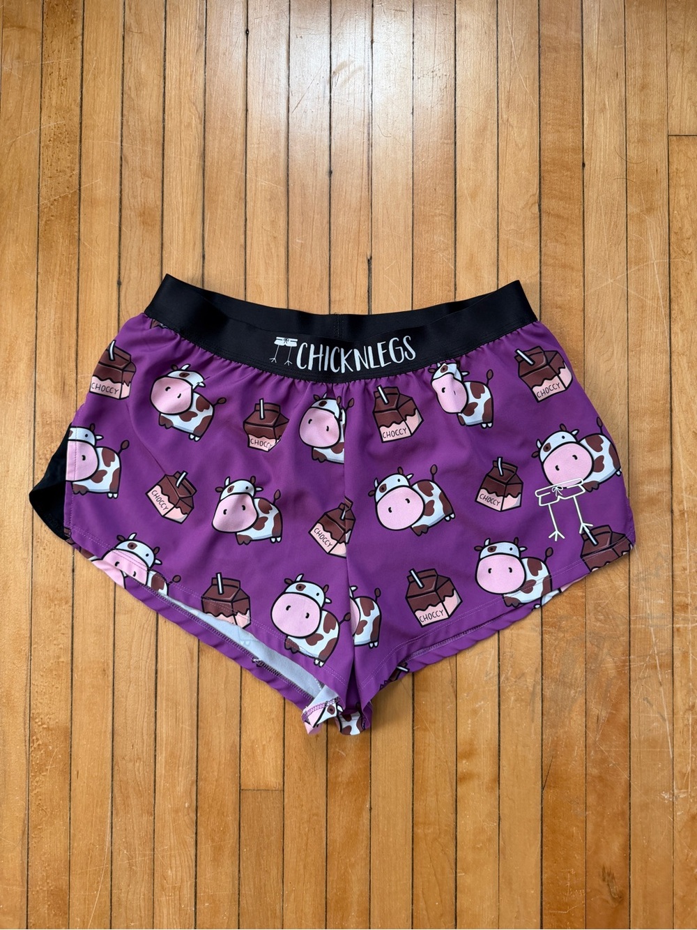 ChicknLegs Women's Choccy Cows 1.5" Split Women’s Purple Running Shorts Sz. M